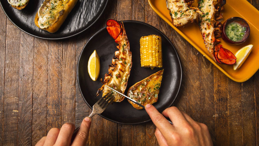 4 or 8 HAND-HARVESTED LOBSTER TAILS AT AN EXCLUSIVE PRICE