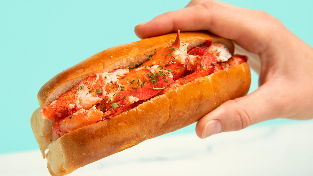 FRESH Maine Lobster Rolls Deal 👉Best Price All Year!