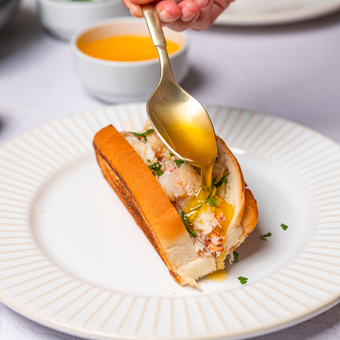 Succulent Red Crab Roll Kit for 8